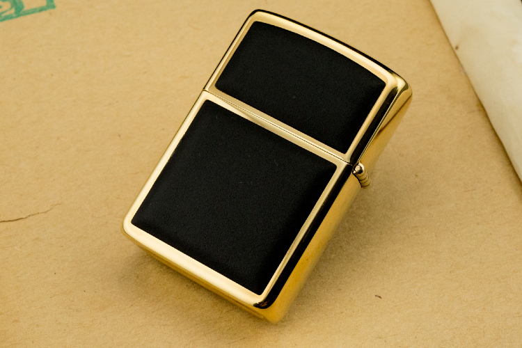 zippo-ma-vang-mua-o-dau