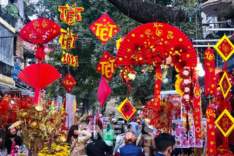 dia-chi-ban-do-trang-tri-tet-tai-ha-noi